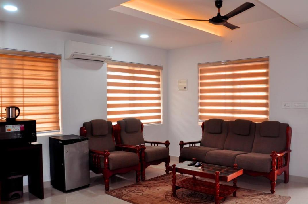 Appartement Baithul Kareem à Kochi Extérieur photo
